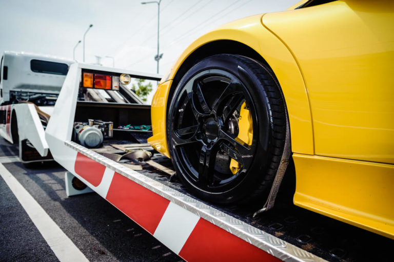 Here are some tips for getting tow truck insurance for your business.